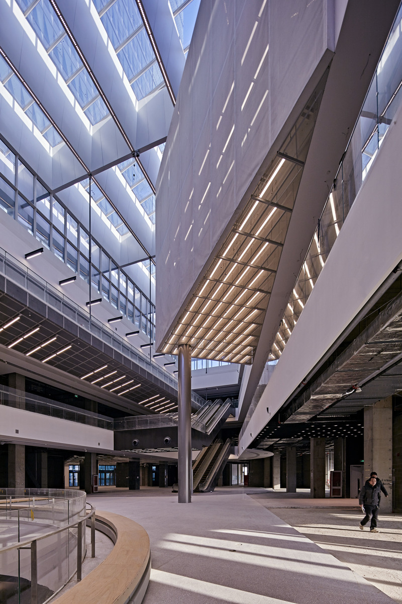 Press kit | 3565-01 - Press release | Shoukai Vanke Centre Beijing - CLOU architects - Commercial Architecture - Photo credit: Shuhe