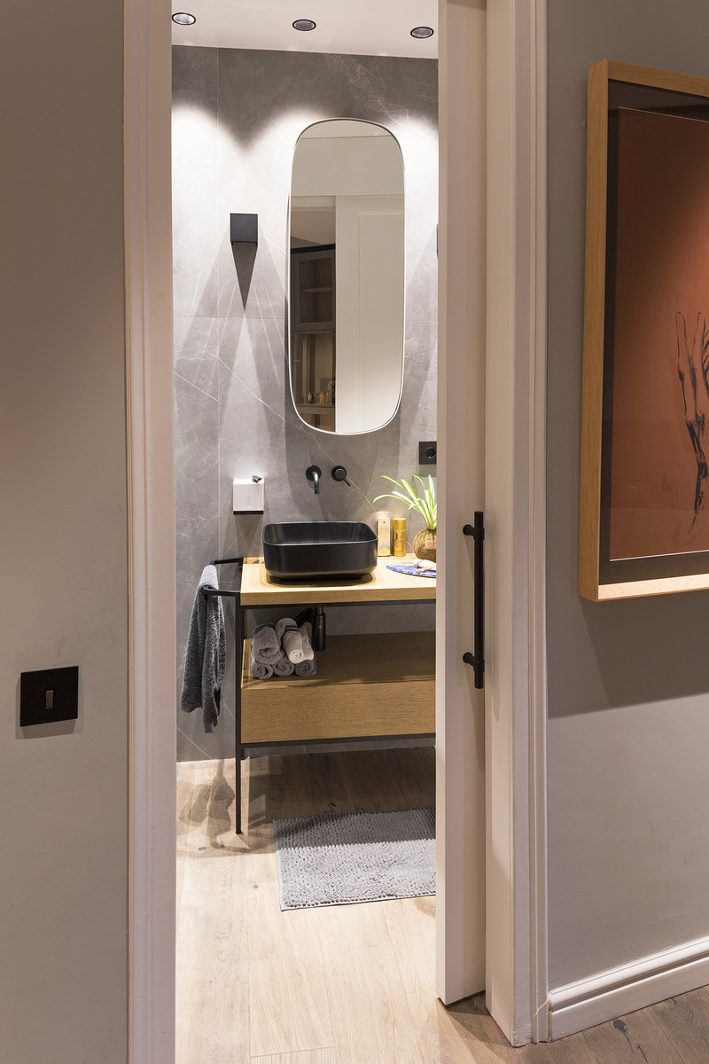 Press kit | 3175-03 - Press release | Mood House - Gokostudio, Architecture and Interior Design - Residential Architecture - Bathroom - Photo credit: Valentin Hincû