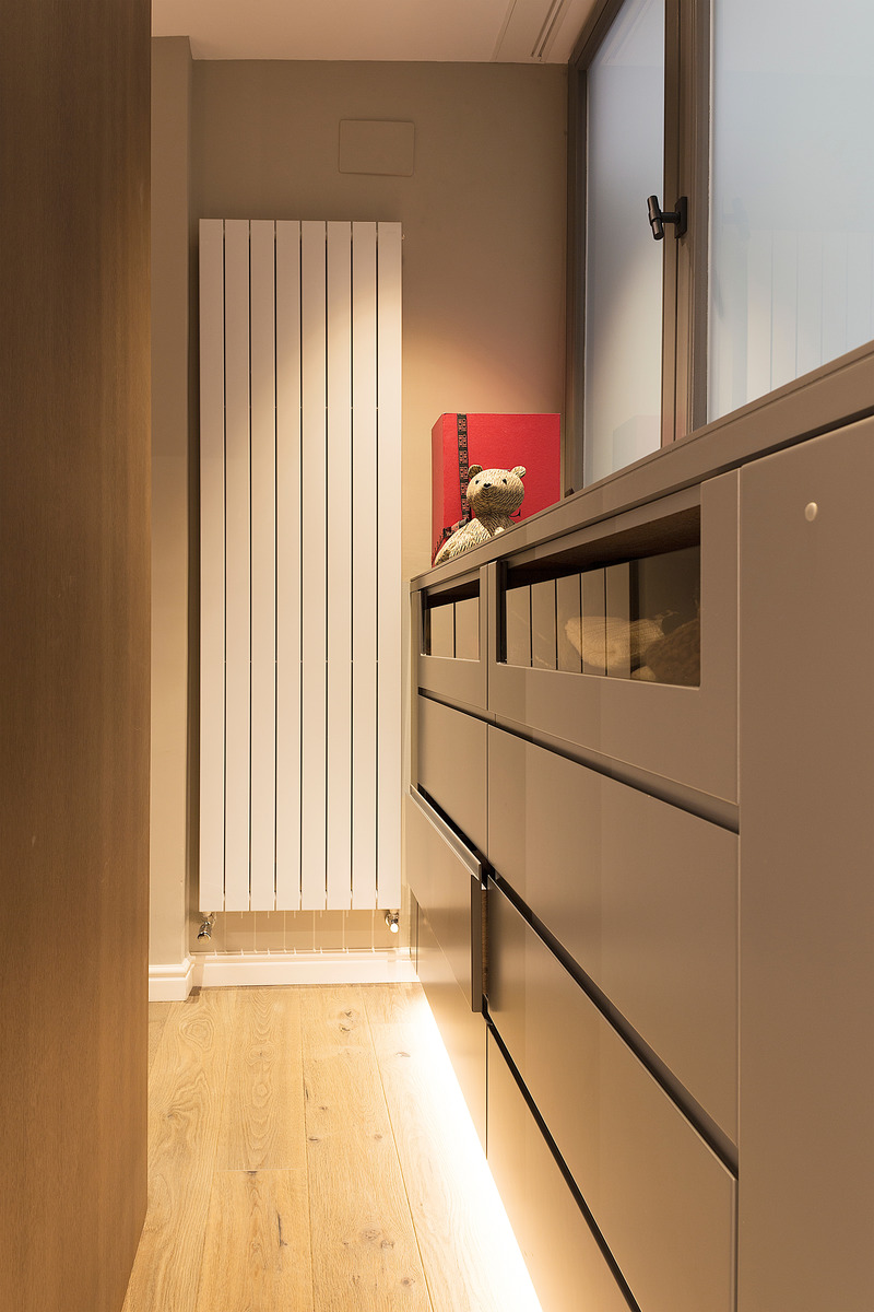 Press kit | 3175-03 - Press release | Mood House - Gokostudio, Architecture and Interior Design - Residential Architecture -  Suite bedroom  - Photo credit: Valentin Hincû