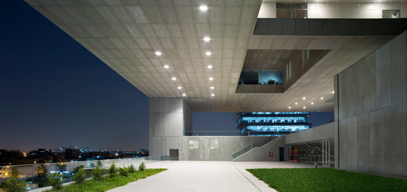 Dossier de presse | 2328-02 - Communiqué de presse | IDOM récompensé 4 fois aux World Design Awards 2020 - IDOM - Concours -  Centre de Congrès de Lima   - Crédit photo : Aitor Ortiz