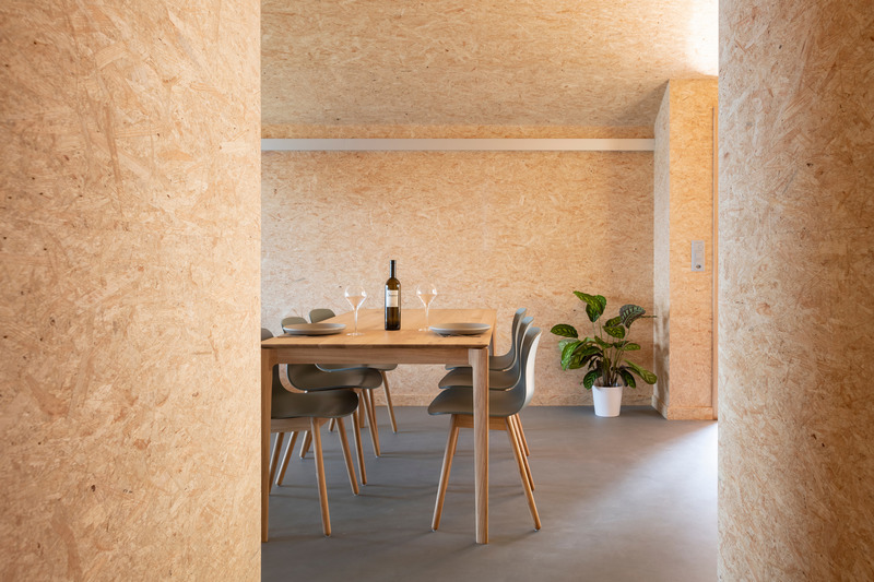 Press kit | 2007-06 - Press release | Montalba Architects Completes Three New Projects in Switzerland - Montalba Architects - Residential Interior Design -  Whitepod Eco-chalet Dining Room  - Photo credit: Micha Riechsteiner