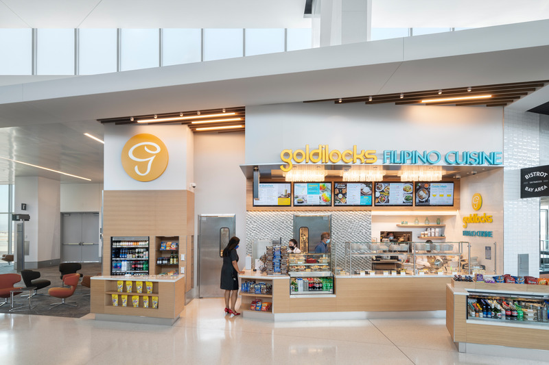Dossier de presse | 2757-20 - Communiqué de presse | William Duff Architects' Latest Projects at SFO Showcase Trends in Airport Dining Amenities - William Duff Architects (WDA) - Architecture commerciale - <p class="">Goldilocks: WDA helped successfully incorporate Goldilocks' design vision — rooted in Filipino culture and its traditional connection to the islands surrounded by the ocean — to realize a highly-functional, yet compact, 724 square-foot space.</p> - Crédit photo : <p class="">Patrik Argast</p>