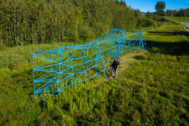 Dossier de presse | 837-36 - Communiqué de presse | Appel de candidatures - Festival international de jardins 2021 des Jardins de Métis - Festival international de jardins | Jardins de Métis - Évènement + Exposition -  Le rocher très percé de Hùma Design (2018) - Québec, Canada  - Crédit photo : Martin Bond