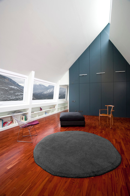 Press kit | 997-01 - Press release | House at the Pyrenees - Cadaval & Solà-Morales - Residential Architecture - Photo credit: Santiago Garcés