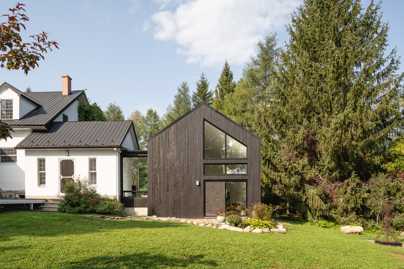 Press kit | 1678-07 - Press release | BLACKWOOD Studio - Atelier BOOM-TOWN - Commercial Architecture - Photo credit:  Raphaël Thibodeau 