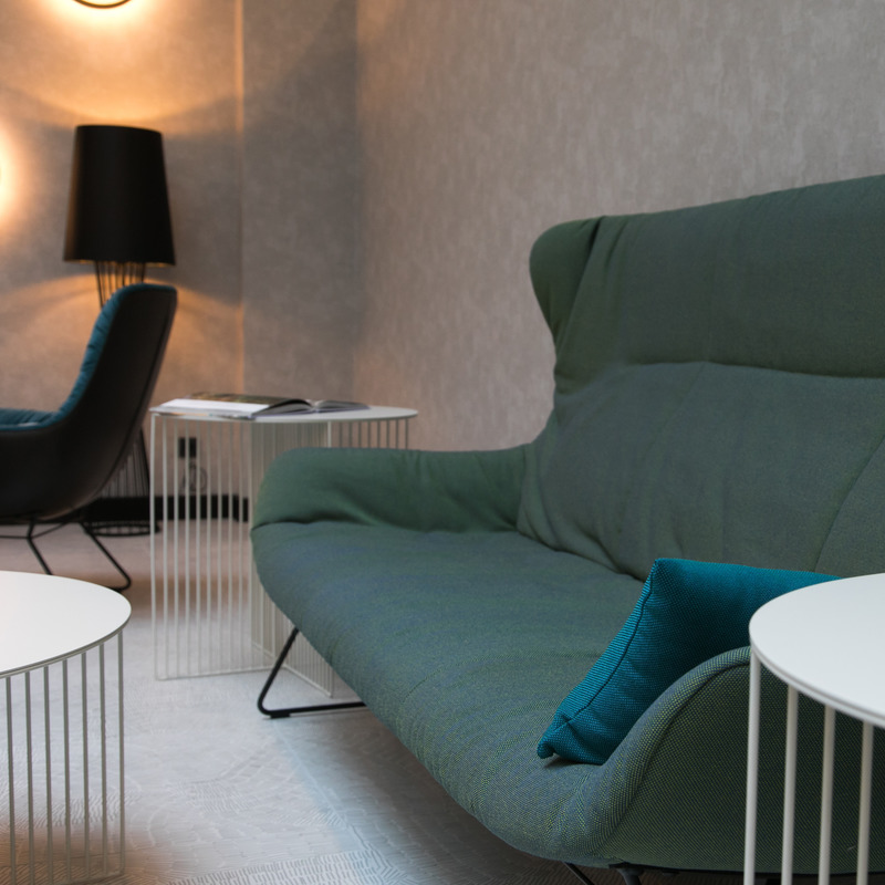 Press kit | 1177-06 - Press release | Hyatt Place Frankfurt Airport - Ceramiche Refin - Commercial Interior Design - Photo credit: Simone Ahlers