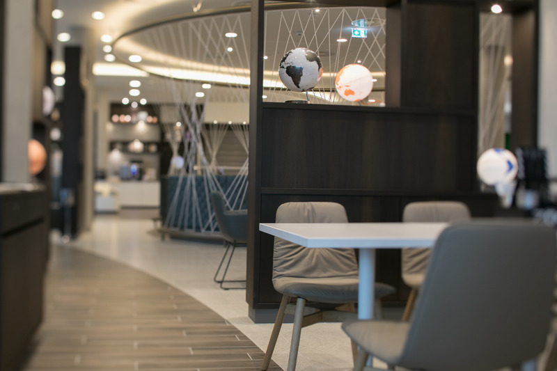 Press kit | 1177-06 - Press release | Hyatt Place Frankfurt Airport - Ceramiche Refin - Commercial Interior Design - Photo credit: Simone Ahlers