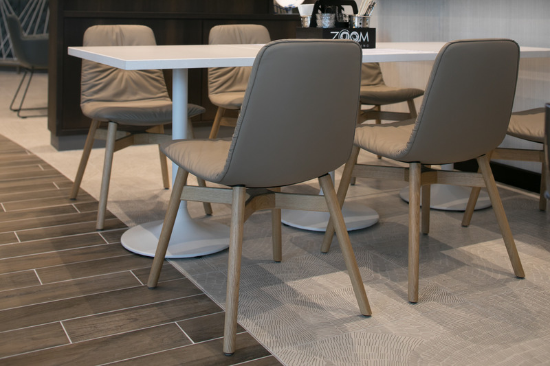 Press kit | 1177-06 - Press release | Hyatt Place Frankfurt Airport - Ceramiche Refin - Commercial Interior Design - Photo credit: Simone Ahlers