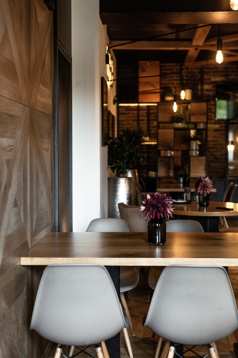 Press kit | 1177-08 - Press release | Bolero Restaurant - Ceramiche Refin - Commercial Interior Design - Photo credit: Nina Premk