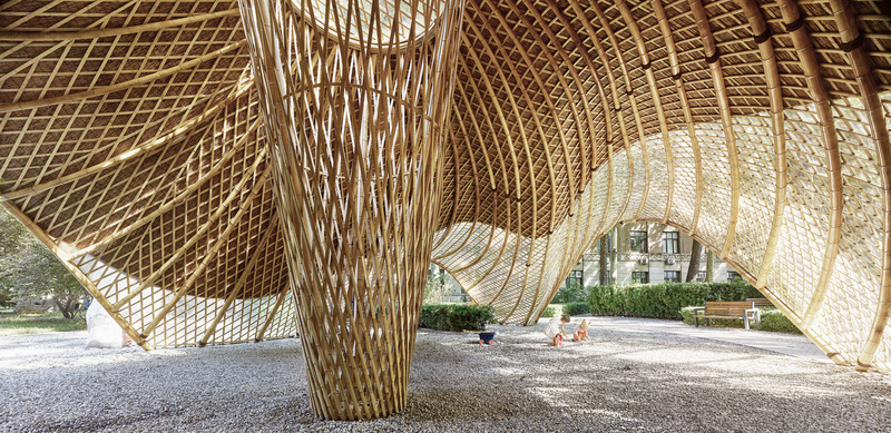 Dossier de presse | 5545-01 - Communiqué de presse | Inaugural Sino-Europe Invitational Architectural Exhibition 2020-2021 (Shanghai) - Sino-Europe Architectural Center (SEAMC) - Évènement + Exposition - Swirling Cloud Bulletin Pavilion for BJFU Garden Festival, SUP Atelier of THAD - Crédit photo : Su Chen &amp; Chun Fang