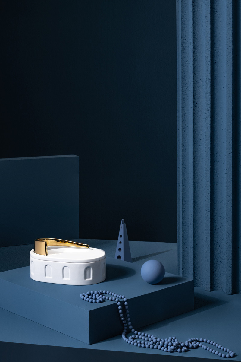Press kit | 4232-01 - Press release | Meridiane: the New Design from LATOxLATO Measures Time in Light and Shadow - LATOxLATO - Product - Photo credit: Giacomo Maestri