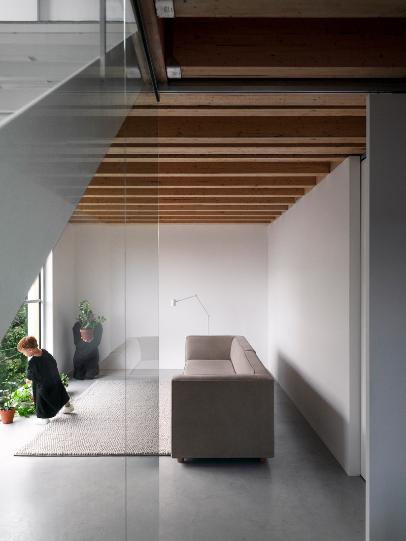 Dossier de presse | 1010-12 - Communiqué de presse | NMBHD, 1 plex 3 nez - Studio Jean Verville architectes - Architecture résidentielle - Crédit photo : <p>Felix Michaud + </p><p>studio Jean Verville architectes</p>