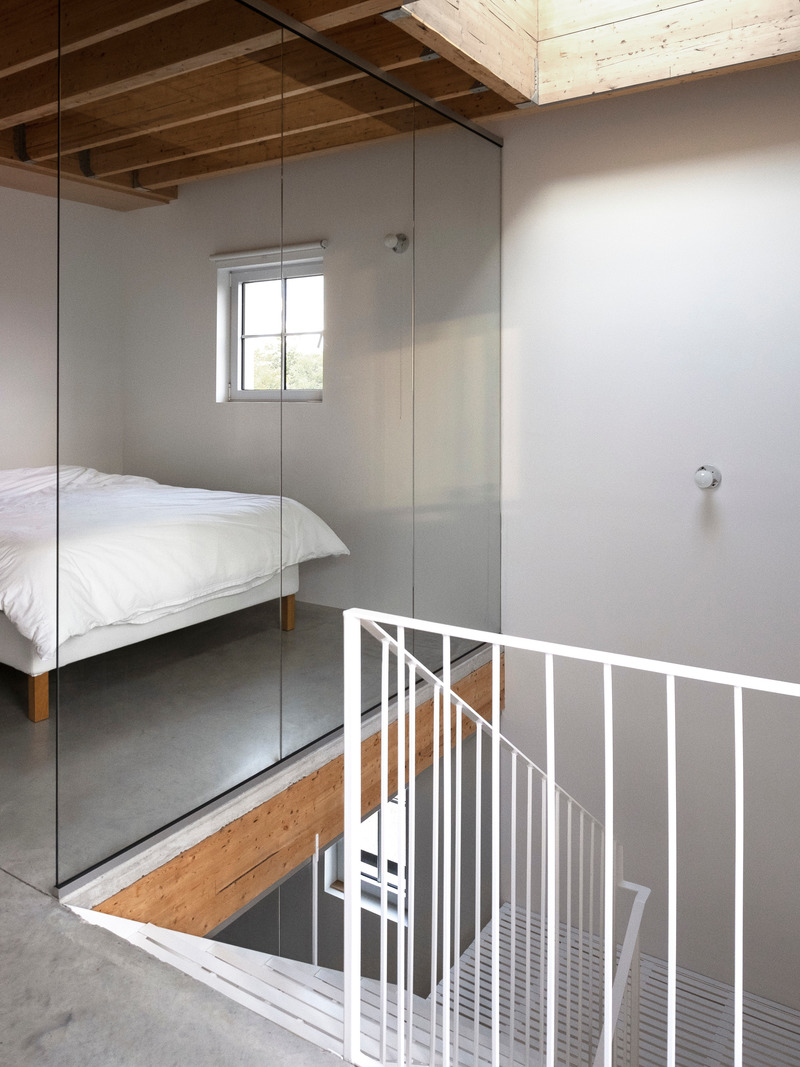 Dossier de presse | 1010-12 - Communiqué de presse | NMBHD, 1 plex 3 nez - Studio Jean Verville architectes - Architecture résidentielle - Crédit photo : <p>Felix Michaud +</p><p>studio Jean Verville architectes</p>