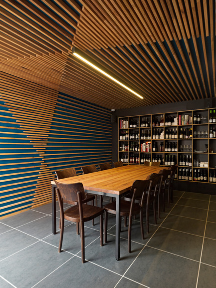 Press kit | 998-01 - Press release | Hell of the North - SMLWRLD - Commercial Interior Design - Photo credit: Peter Bennetts