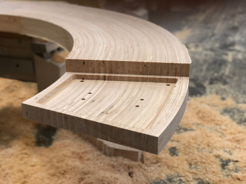 Dossier de presse | 4232-02 - Communiqué de presse | Circula. Tomek Rygalik’s Circular Design - Studio Rygalik - Produit - The making of Circula in the wood version (detail of the joint) - Crédit photo : Studio Rygalik