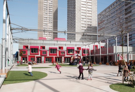 Dossier de presse | 994-01 - Communiqué de presse | Ecole maternelle, Dalle des Olympiades, Paris 13e arrondissement - Eva Samuel architecte urbaniste et associés - Architecture institutionnelle - The photographs are not royalty free, please contact Eva Samuel Architecte Urbaniste & Associes for access. secretariat@evasamuel.fr   Tel. : 33 (0) 1 40 19 03 11 - Crédit photo : Gaston Bergeret