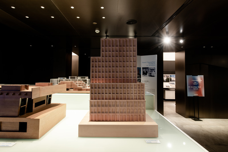 Dossier de presse | 5545-01 - Communiqué de presse | Inaugural Sino-Europe Invitational Architectural Exhibition 2020-2021 (Shanghai) - Sino-Europe Architectural Center (SEAMC) - Évènement + Exposition - Model of Rockbund 6_by David Chipperfield Architects - Crédit photo : Roca Shanghai Gallery