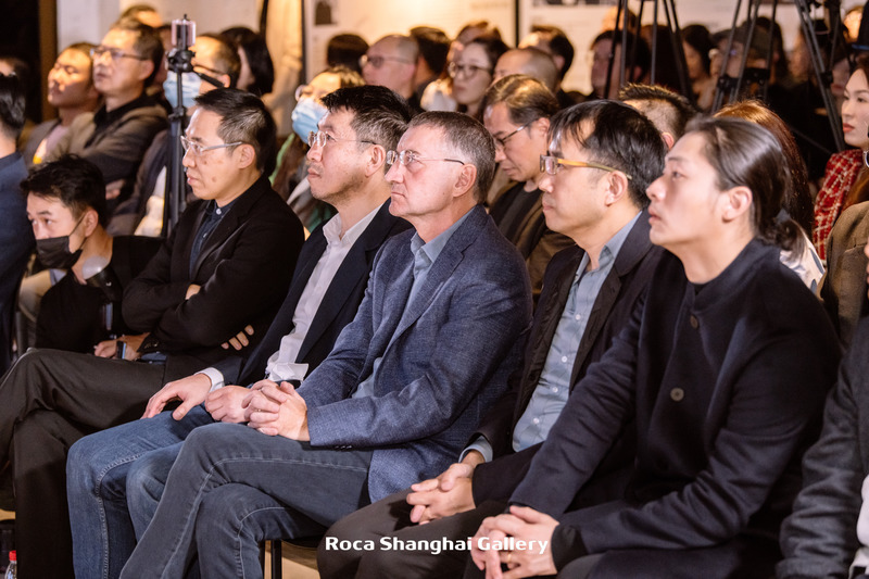 Dossier de presse | 5545-01 - Communiqué de presse | Inaugural Sino-Europe Invitational Architectural Exhibition 2020-2021 (Shanghai) - Sino-Europe Architectural Center (SEAMC) - Évènement + Exposition - Guests participating the opening ceremony - Crédit photo : Roca Shanghai Gallery