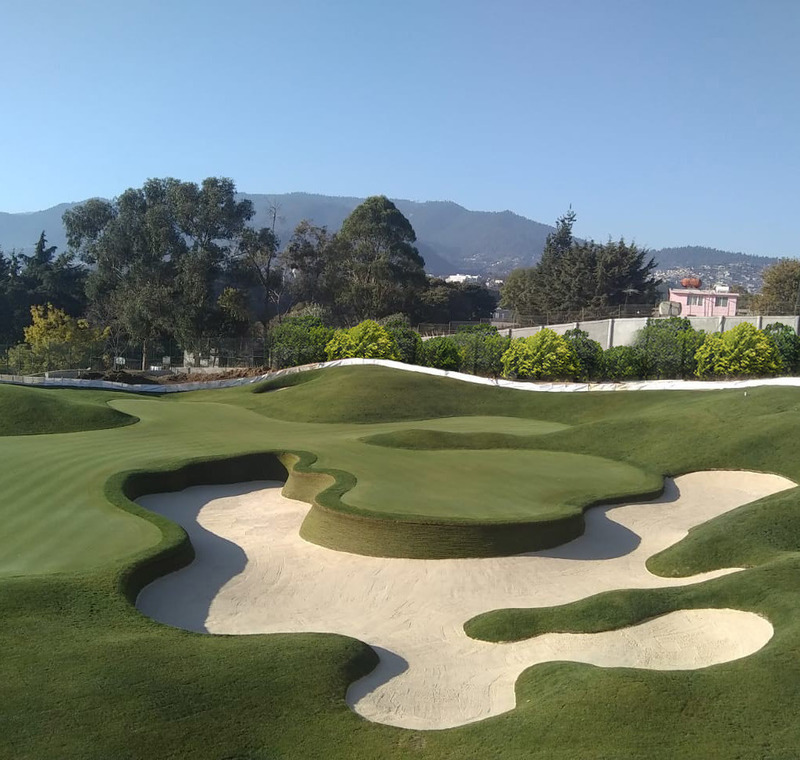 Dossier de presse | 5512-01 - Communiqué de presse | Pizá Golf’s Private Collection Offers State-of-the-Art Golf Practice Facilities with Wellness and Togetherness - Pizá Golf - Architecture de paysage - A Private Golf Facility Nestled in the Neighborhood - Crédit photo : Agustin Piza 