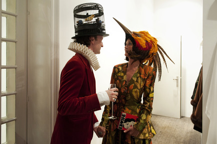 Press kit | 962-01 - Press release | The fantasies of Charles, his table and his guests - Charles Kaisin - Product - Arrivée de Pascale Mussard - Hermès - Photo credit: Marie-Françoise Plissart