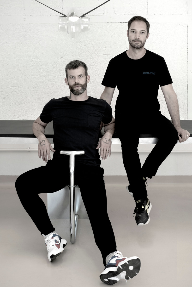 Dossier de presse | 2375-04 - Communiqué de presse | Etat-des-Lieux, une nouvelle approche du système luminaire - d'Armes - Design d’éclairage - Crédit photo : Annie Rossano