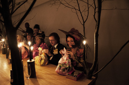 Press kit | 962-01 - Press release | The fantasies of Charles, his table and his guests - Charles Kaisin - Product - 1er mets -  Baluchons carré Hermès - Photo credit: Marie-Françoise Plissart