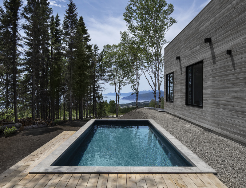 Press kit | 769-04 - Press release | Le Littoral - Architecture49 - Residential Architecture - Exterior pool - Photo credit: Stéphane Brügger