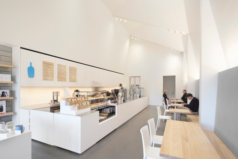 Dossier de presse | 1187-06 - Communiqué de presse | AIA San Francisco Announces 2020 Design Awards Recipients - AIA San Francisco - Concours - Blue Bottle Stanford - Crédit photo : Adam Rouse Photography