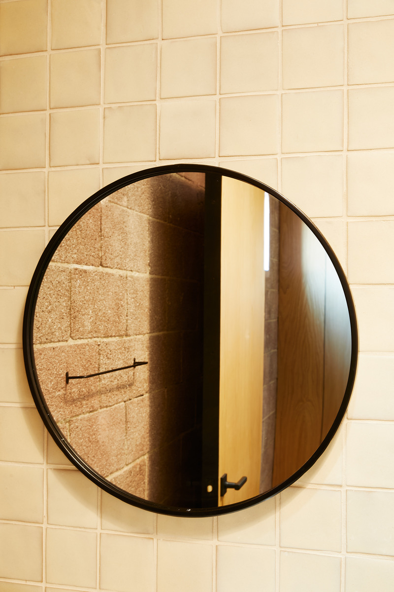 Dossier de presse | 4369-03 - Communiqué de presse | Lazy Eye - Wick Architecture and Design - Design d’intérieur commercial - Tile detail - Crédit photo : Nicole LaMotte