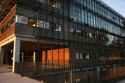 Dossier de presse | 986-01 - Communiqué de presse | Duoc Maipú - Sabbagh Arquitectos - Architecture commerciale - Crédit photo : Francisca Polanco