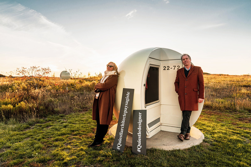 Dossier de presse | 751-01 - Communiqué de presse | #QUIESTLARCHITECTE : Une campagne photo qui humanise l’architecture ! - Kollectif - Art - L’architecte paysagiste Lucie St-Pierre (Lemay), accompagnée du designer industriel Éric Belleau (Morelli), au parc Frédéric-Back à Montréal. - Crédit photo : Eric Branover