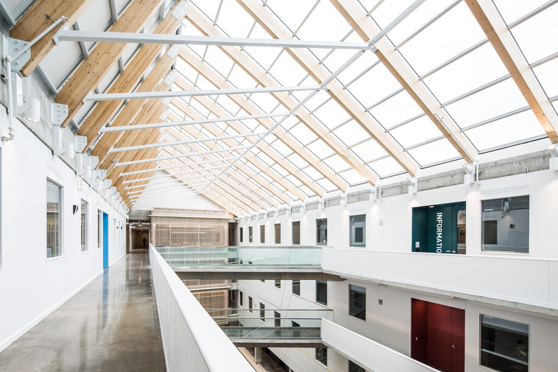 Dossier de presse | 1387-08 - Communiqué de presse | 50 ans et toujours NEUF - NEUF architect(e)s - Évènement + Exposition -  <p class="">CSN (2017). En collaboration avec BGLA, le projet se développe autour d’un vaste atrium, faisant du rassemblement son concept fondateur</p>  - Crédit photo : Alex St-Jean (2017) 