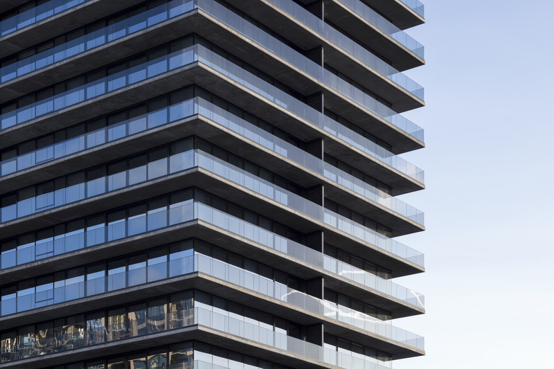 Dossier de presse | 1387-08 - Communiqué de presse | 50 ans et toujours NEUF - NEUF architect(e)s - Évènement + Exposition - <p class="">YOO Montréal (2017). En collaboration avec Philippe Starck, le « village vertical » s’axe autour des valeurs d’ouverture et de partage</p> - Crédit photo : Adrien William (2018)