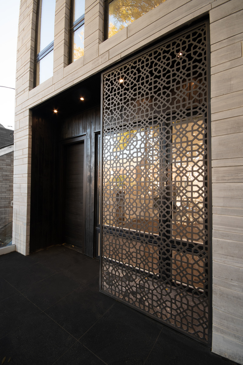 Dossier de presse | 2182-03 - Communiqué de presse | The Brother's Residence - Alva Roy Architects - Architecture résidentielle - Entrance for Unit No.1 - Crédit photo : Greg Van Riel