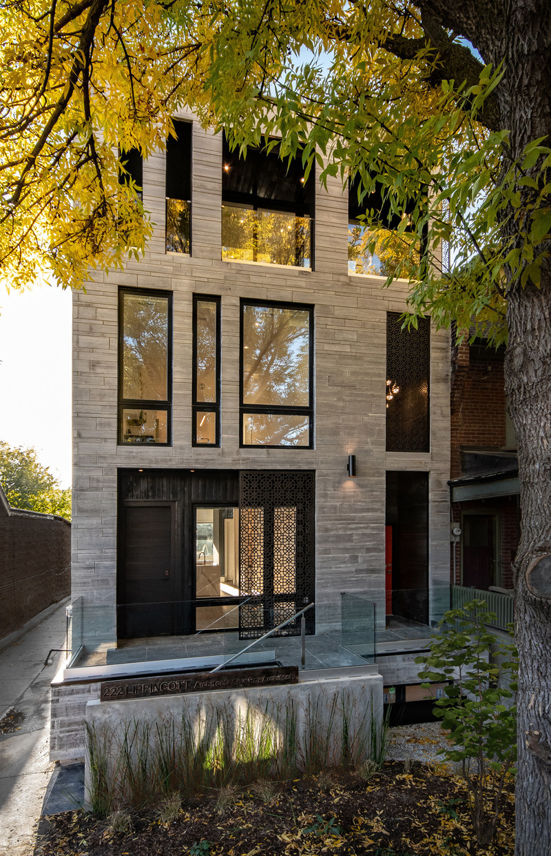 Dossier de presse | 2182-03 - Communiqué de presse | The Brother's Residence - Alva Roy Architects - Architecture résidentielle - Main Entrance  - Crédit photo : Greg Van Riel