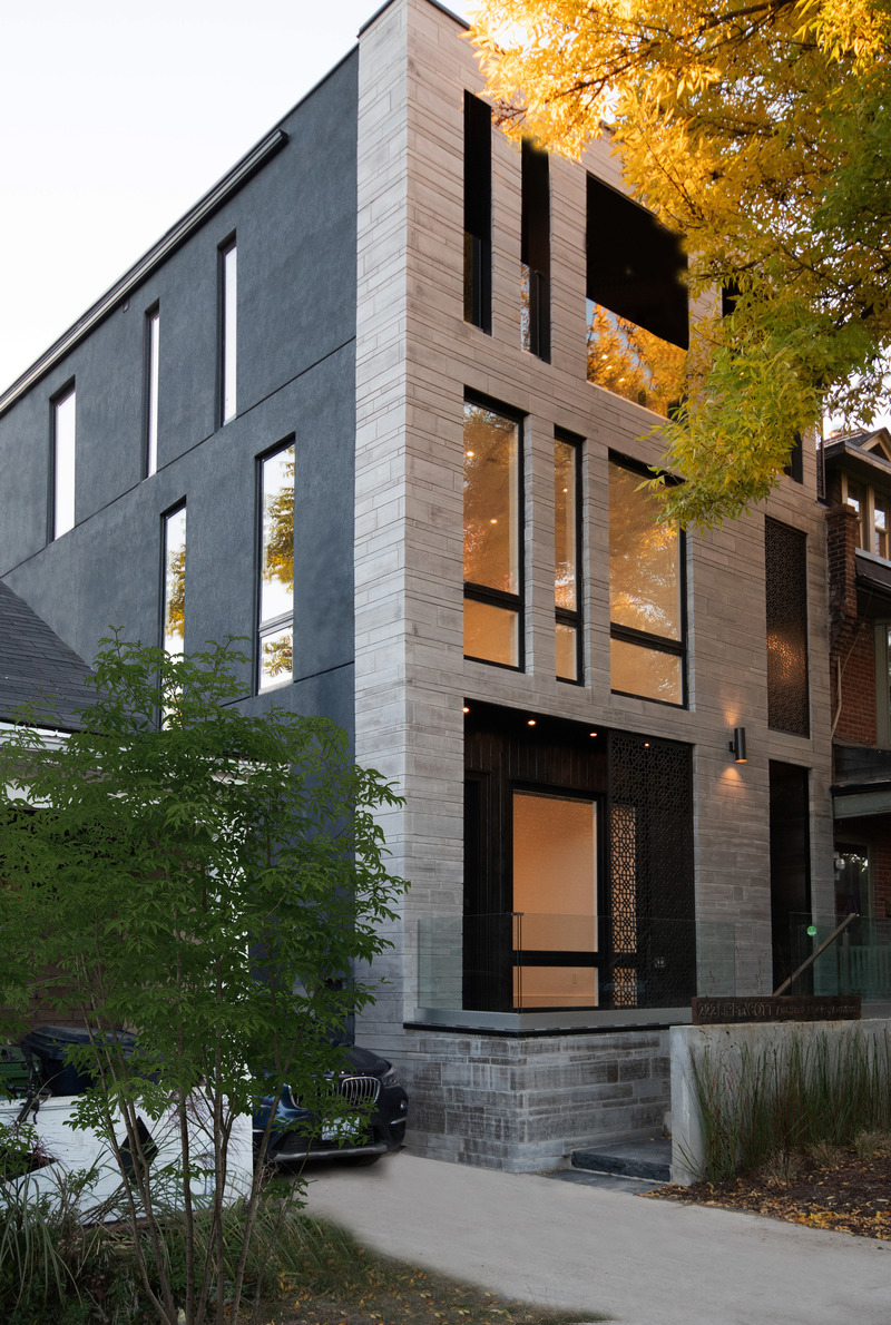 Dossier de presse | 2182-03 - Communiqué de presse | The Brother's Residence - Alva Roy Architects - Architecture résidentielle - Main Facade - Crédit photo : Greg Van Riel