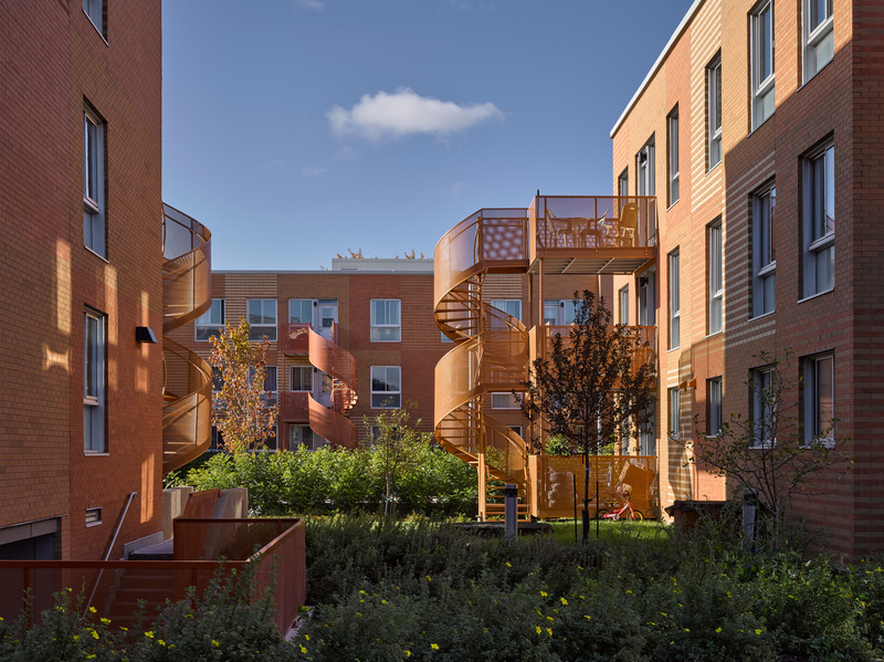 Press kit | 558-05 - Press release | Les Habitations Saint-Michel Nord: a luminous new identity - Saia Barbarese Topouzanov Architectes - Residential Architecture - Photo credit: James Brittain