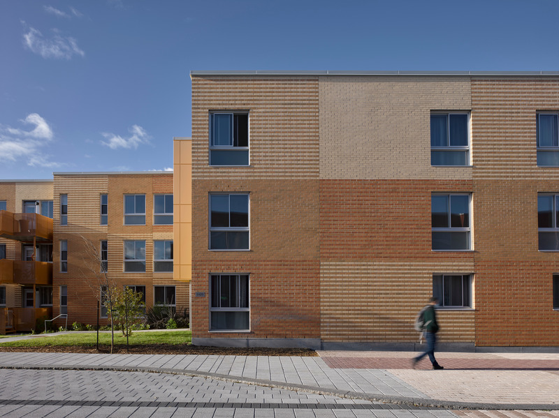 Press kit | 558-05 - Press release | Les Habitations Saint-Michel Nord: a luminous new identity - Saia Barbarese Topouzanov Architectes - Residential Architecture - Photo credit: James Brittain