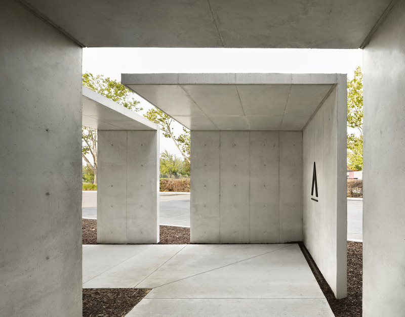 Dossier de presse | 2551-02 - Communiqué de presse | Community Information Center - Efficiency Lab for Architecture - Architecture institutionnelle - Crédit photo : Blake Marvin