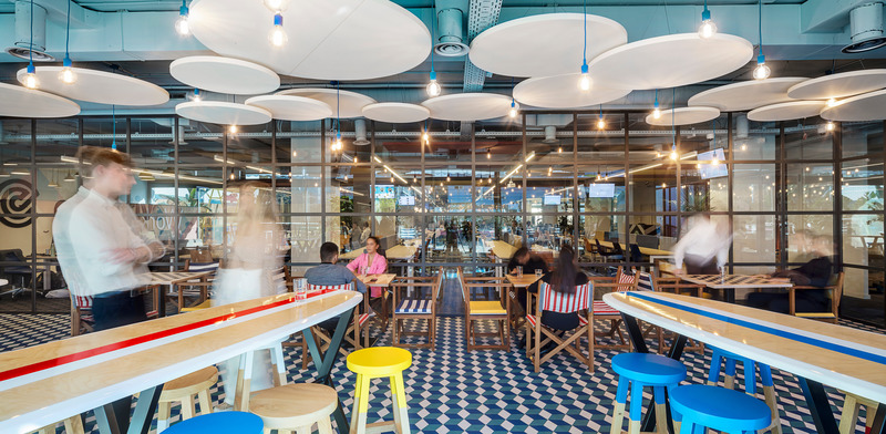 Dossier de presse | 3724-10 - Communiqué de presse | Effective Communication Offices in Barcelona - EL EQUIPO CREATIVO - Design d’intérieur commercial - The Dinning room - Crédit photo : Adrià Goula