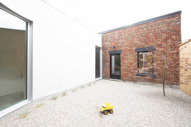 Dossier de presse | 1560-03 - Communiqué de presse | deNormanville - TBA / Thomas Balaban Architecte - Architecture résidentielle - Crédit photo : TBA