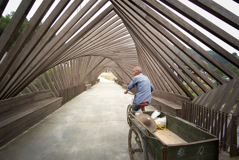 Dossier de presse | 2325-01 - Communiqué de presse | Studio Julien Lanoo Named ‘World’s Best Photography Studio’ at the 2021 Architizer A+Firm Awards - Studio Julien Lanoo - Architecture commerciale - Bamboo Bridge by Ge Qiantao, LIBAB, Baoxi, China. - Crédit photo : Julien Lanoo