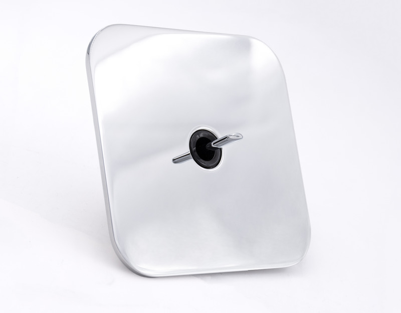 Press kit | 2630-09 - Press release | Meljac Launches the Solaris Collection, Designed by Marc Newson - Meljac - Lighting Design - Brass, Chromé vif finish - Photo credit:  Meljac 