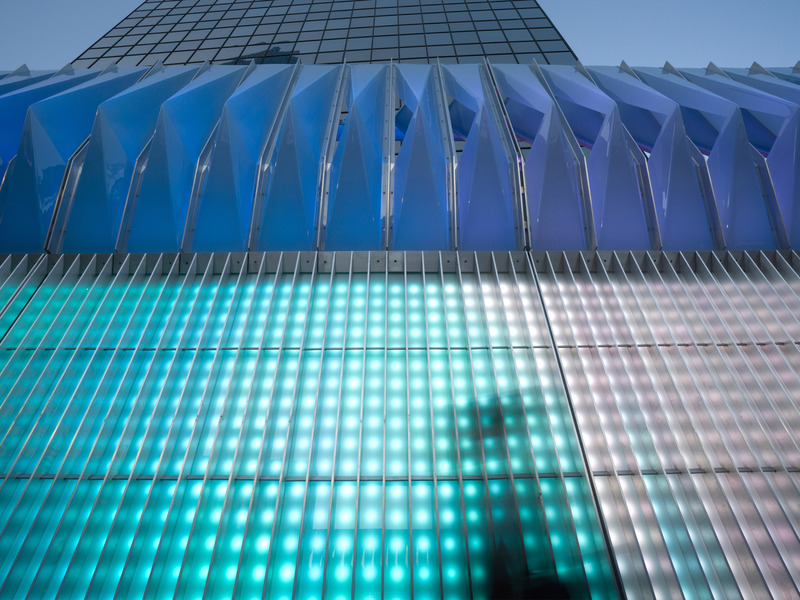 Press kit | 2016-01 - Press release | Calgary embraces design - the marc boutin architectural collaborative - Urban Design -  Detail of interactive wall showing abstract silhouette<br>  - Photo credit:  Bruce Edward Statham/yellowcamera