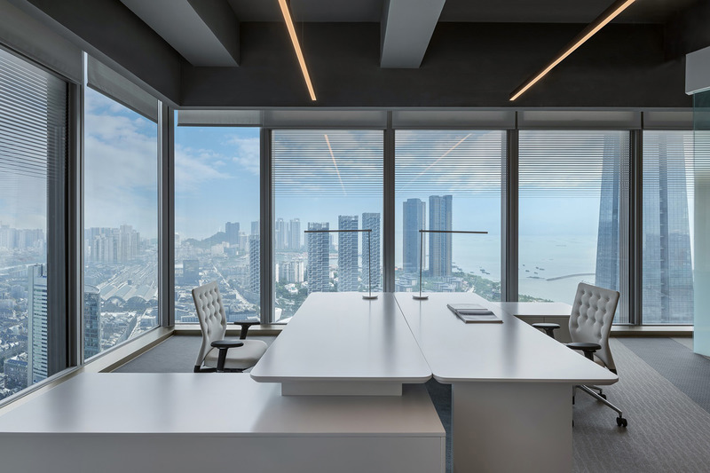 Dossier de presse | 4788-01 - Communiqué de presse | Shenzhen Prince Plaza Exhibition Center - Yuqiang & Partners - Design d’intérieur commercial - Director’s Office - Crédit photo : Shawn