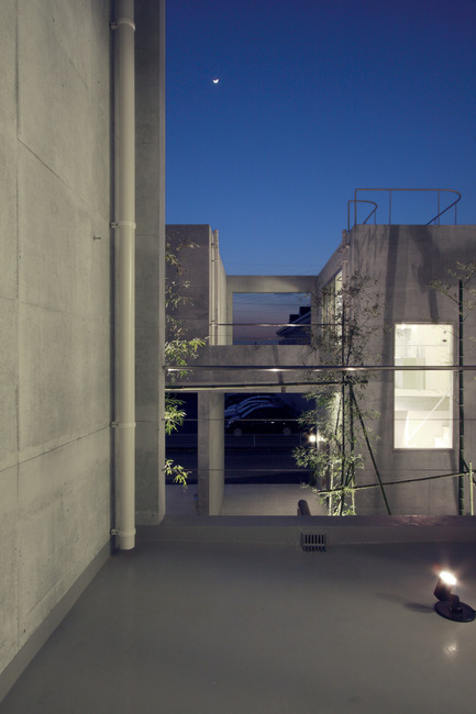 Press kit | 978-01 - Press release | Static Quarry - Ikimono Architects - Residential Architecture - Photo credit: Takashi Fujino / Ikimono Architects