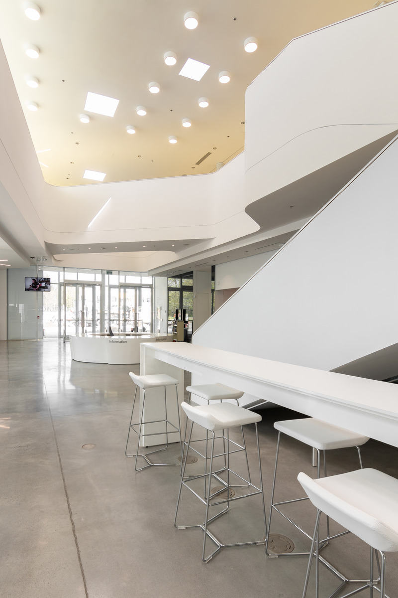 Dossier de presse | 721-12 - Communiqué de presse | Bibliothèque de Pierrefonds - Chevalier Morales / DMA architectes en consortium - Architecture institutionnelle - Crédit photo : Chevalier Morales