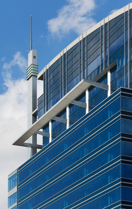 Dossier de presse | 787-05 - Communiqué de presse | Centennial Place - WZMH Architects - Architecture commerciale - Crédit photo : Tom Arban