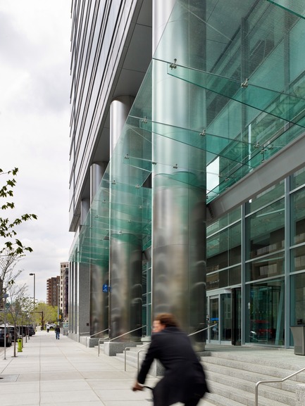 Dossier de presse | 787-05 - Communiqué de presse | Centennial Place - WZMH Architects - Architecture commerciale - Crédit photo : Tom Arban
