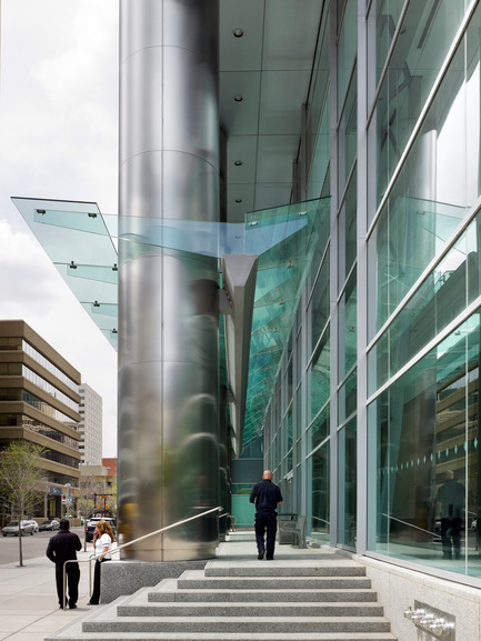 Dossier de presse | 787-05 - Communiqué de presse | Centennial Place - WZMH Architects - Architecture commerciale - Crédit photo : Tom Arban